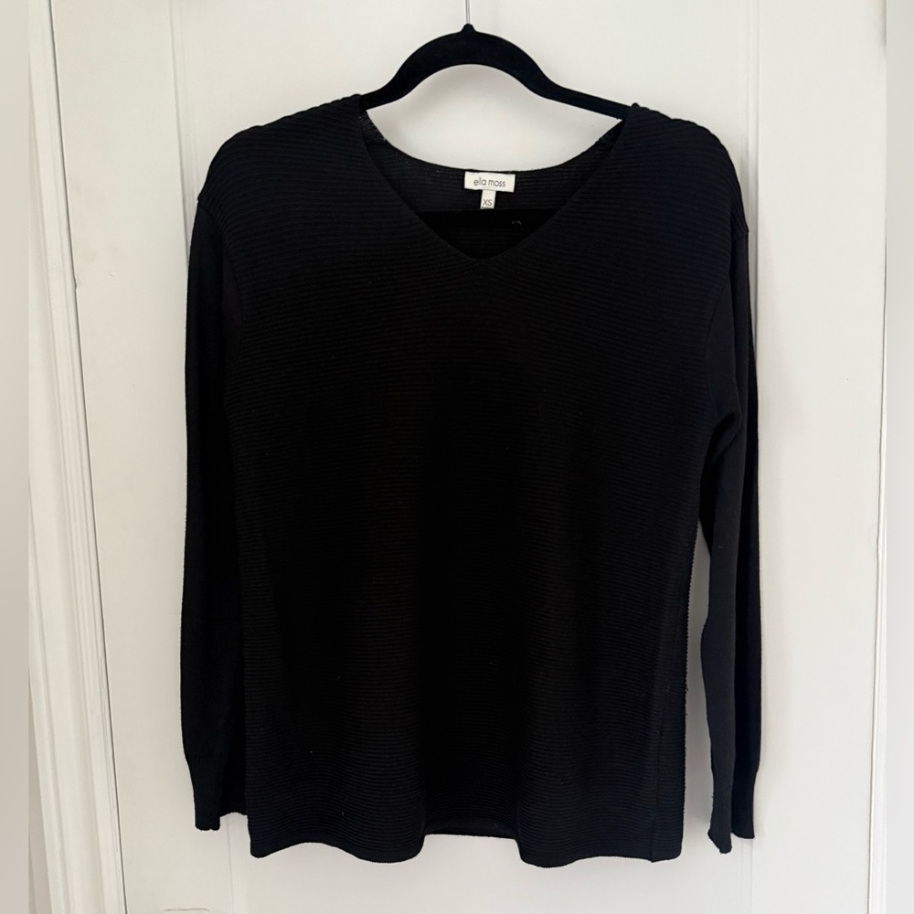 Ella Moss Soft Ribbed Knit V-Neck Pullover